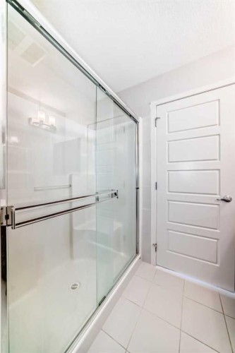 212-20 Seton Park Se, Calgary, AB - Indoor Photo Showing Bathroom