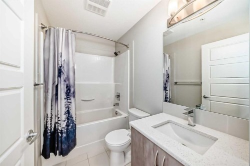 212-20 Seton Park Se, Calgary, AB - Indoor Photo Showing Bathroom