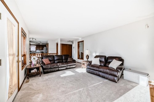 142 Edgeview Road Nw, Calgary, AB - Indoor