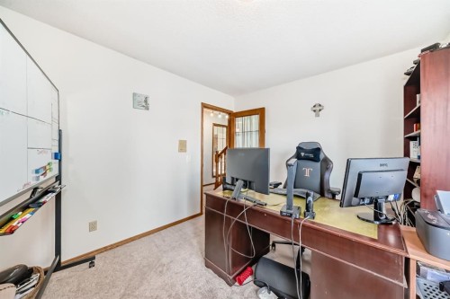 142 Edgeview Road Nw, Calgary, AB - Indoor Photo Showing Office