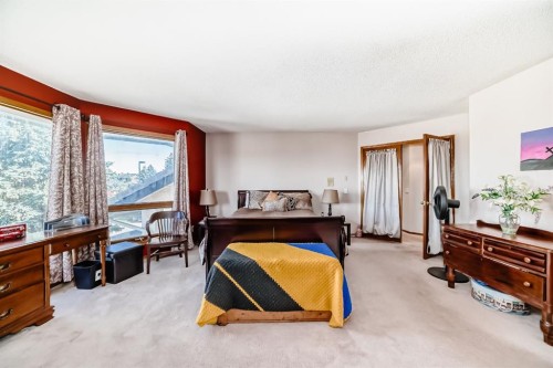 142 Edgeview Road Nw, Calgary, AB - Indoor Photo Showing Bedroom