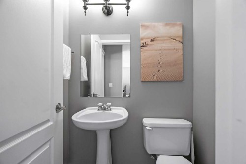 27 Henderson Road Ne, Langdon, AB - Indoor Photo Showing Bathroom