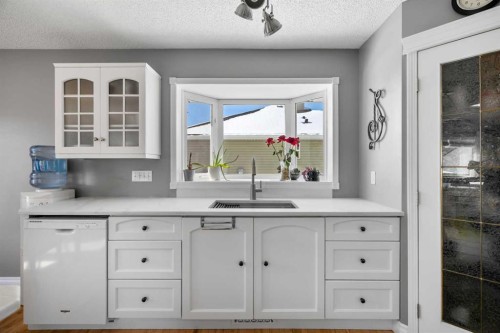 27 Henderson Road Ne, Langdon, AB - Indoor