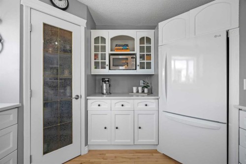 27 Henderson Road Ne, Langdon, AB - Indoor