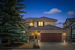 115 Strathaven Circle SWCalgary, AB T3H 2K8
