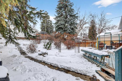 1323 University Drive Nw, Calgary, AB - Outdoor