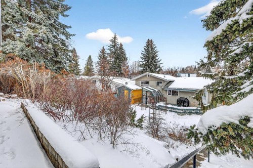 1323 University Drive Nw, Calgary, AB - Outdoor