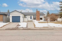 6023 MADDOCK Drive NE Calgary, AB T2A 3W3
