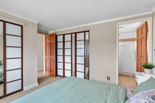 104 Midland Crescent Se, Calgary, AB - Indoor Photo Showing Bedroom
