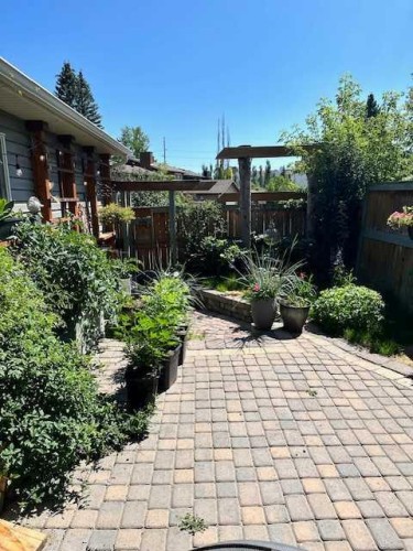 104 Midland Crescent Se, Calgary, AB - Outdoor