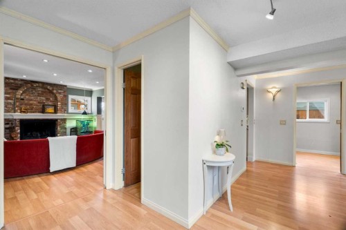 104 Midland Crescent Se, Calgary, AB - Indoor Photo Showing Other Room