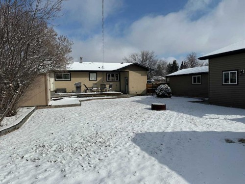 2123 16 Avenue, Didsbury, AB - Outdoor