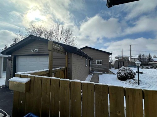 2123 16 Avenue, Didsbury, AB - Outdoor