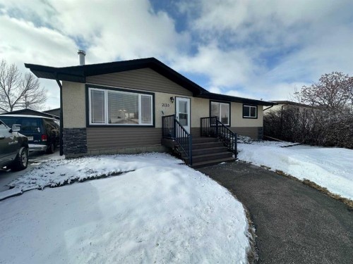 2123 16 Avenue, Didsbury, AB - Outdoor