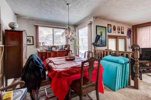 720 22 Avenue Nw, Calgary, AB - Indoor