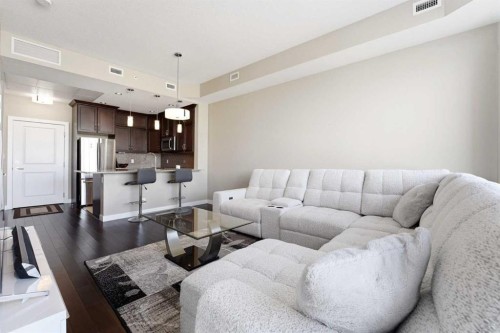 705-24 Varsity Estates Circle Nw, Calgary, AB - Indoor Photo Showing Other Room