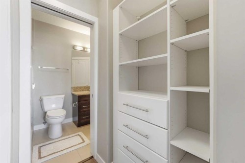 705-24 Varsity Estates Circle Nw, Calgary, AB - Indoor