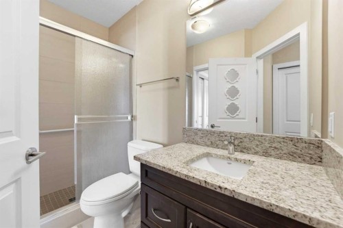 705-24 Varsity Estates Circle Nw, Calgary, AB - Indoor Photo Showing Bathroom