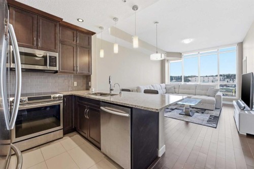 705-24 Varsity Estates Circle Nw, Calgary, AB - Indoor Photo Showing Kitchen With Stainless Steel Kitchen With Upgraded Kitchen
