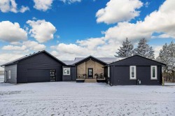 29263 Range Road 50 Rural Mountain View County, AB T0M 2E0
