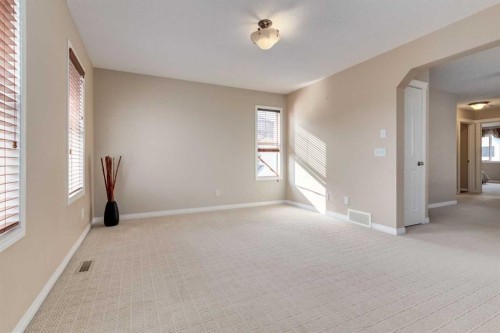 82 Everglen Crescent Sw, Calgary, AB - Indoor Photo Showing Other Room
