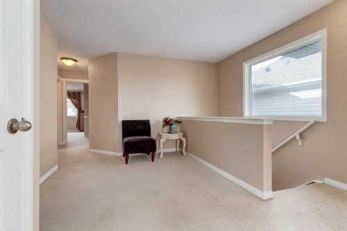 82 Everglen Crescent Sw, Calgary, AB - Indoor Photo Showing Other Room