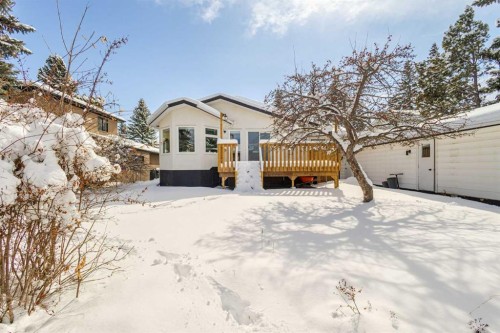 4 Varview Place Nw, Calgary, AB - Outdoor