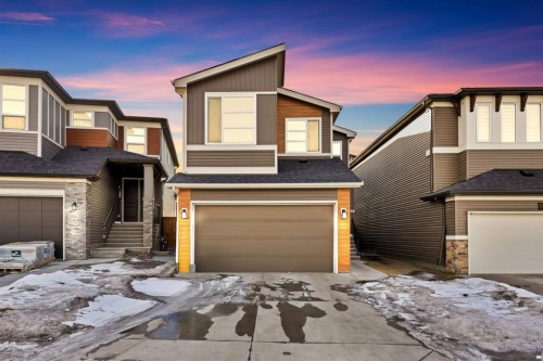 127 Calhoun Crescent Ne, Calgary, AB - Outdoor With Facade
