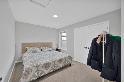 127 Calhoun Crescent Ne, Calgary, AB - Indoor Photo Showing Bedroom