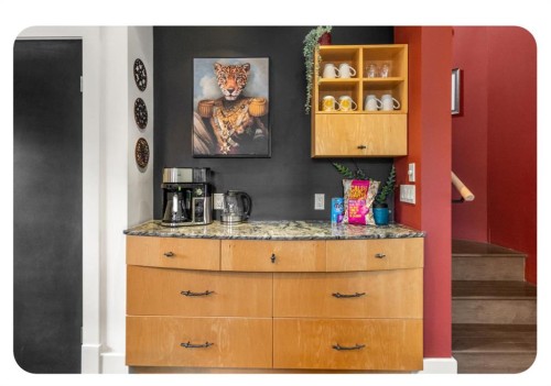 714 7 Avenue Ne, Calgary, AB - Indoor Photo Showing Other Room