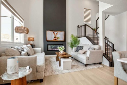 3085 Key Drive Sw, Airdrie, AB - Indoor Photo Showing Living Room