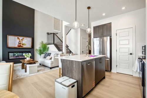 3085 Key Drive Sw, Airdrie, AB - Indoor Photo Showing Kitchen With Upgraded Kitchen