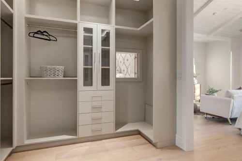 412 40 Avenue Sw, Calgary, AB - Indoor