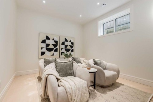 412 40 Avenue Sw, Calgary, AB - Indoor