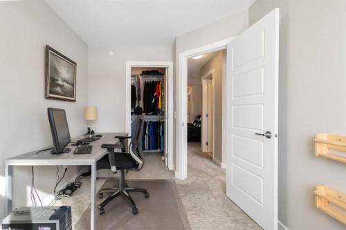 45 Howse Street Ne, Calgary, AB - Indoor Photo Showing Office