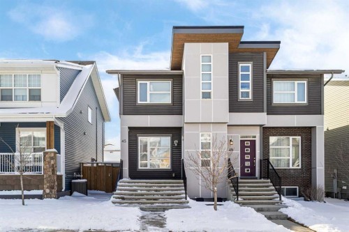 45 Howse Street Ne, Calgary, AB - Outdoor With Facade
