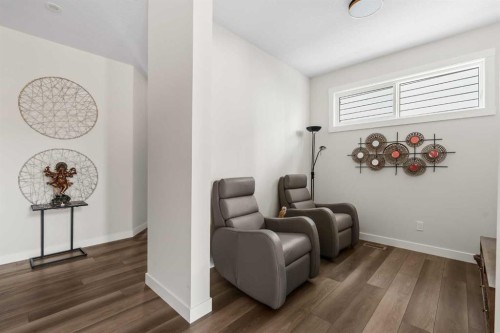 24 Cranbrook Cape Se, Calgary, AB - Indoor Photo Showing Other Room