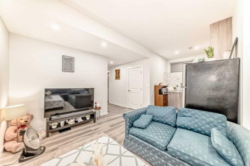 423 Redstone Drive Ne, Calgary, AB - Indoor Photo Showing Other Room