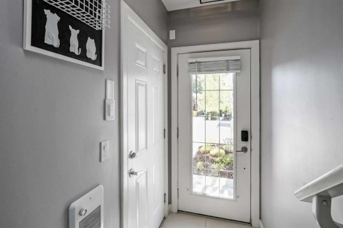 10 Chaparral Ridge Park Se, Calgary, AB - Indoor Photo Showing Other Room