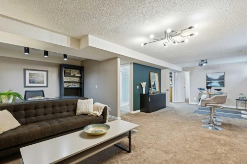 48 Deer Ridge Close Se, Calgary, AB - Indoor Photo Showing Other Room