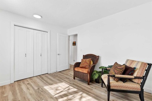 4311 Dovercrest Drive Se, Calgary, AB - Indoor