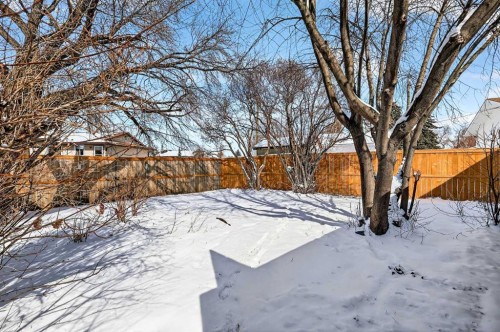 4311 Dovercrest Drive Se, Calgary, AB - Outdoor
