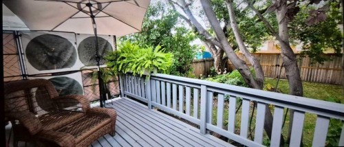 4311 Dovercrest Drive Se, Calgary, AB - Outdoor