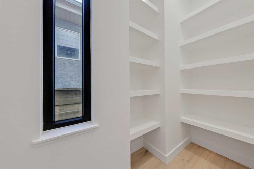 2008 8 Avenue Se, Calgary, AB - Indoor With Storage