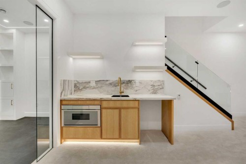 2008 8 Avenue Se, Calgary, AB - Indoor