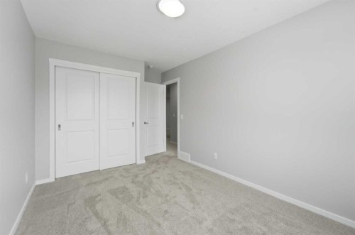 40 Cityline Manor Ne, Calgary, AB - Indoor Photo Showing Other Room