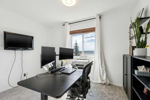 214 Cougarstone Circle Sw, Calgary, AB - Indoor Photo Showing Office
