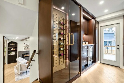 216 Oakridge Place Sw, Calgary, AB - Indoor Photo Showing Other Room