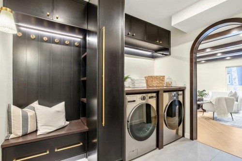 216 Oakridge Place Sw, Calgary, AB - Indoor Photo Showing Laundry Room