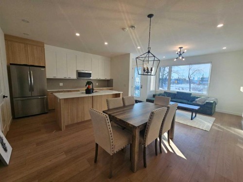 Upper-1512 21 Avenue Nw, Calgary, AB 